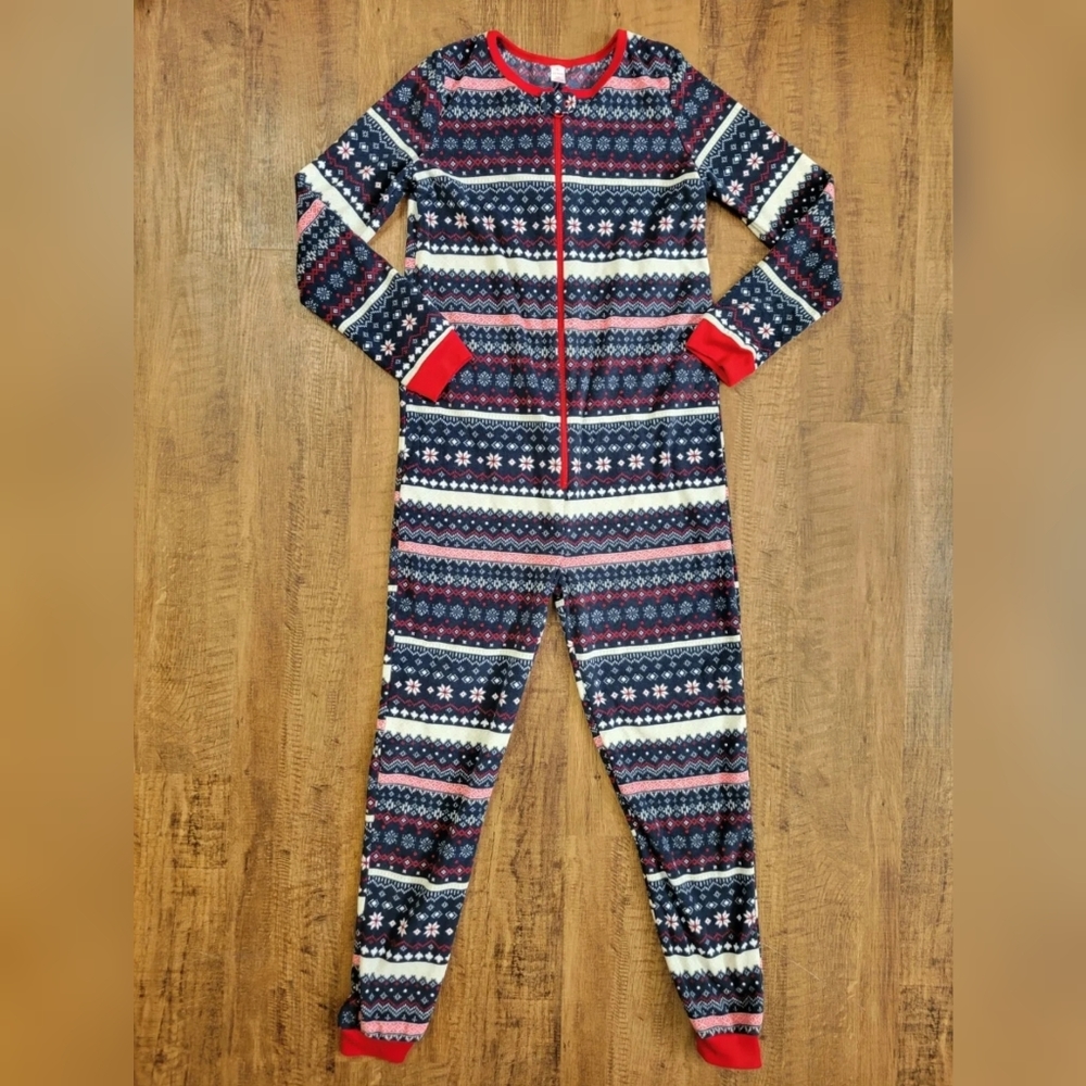 BUNDLE & SAVE Joe Fresh one piece fleece pajamas
